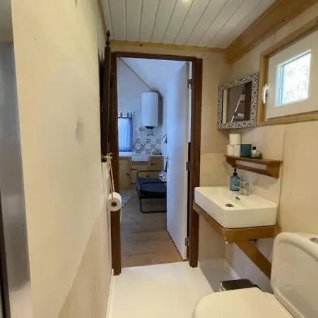 Da Silva Surfcamp, Tiny House Luna Semesterbostad