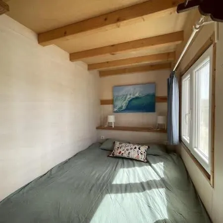 Da Silva Surfcamp, Tiny House Luna Feriehus Lourinhã